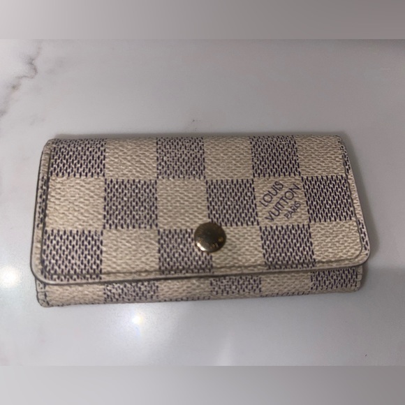 Authentic Louis Vuitton Damier Azur 4 ring key holder - Picture 1 of 16